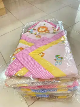 Bedong selimut bayi gendongan