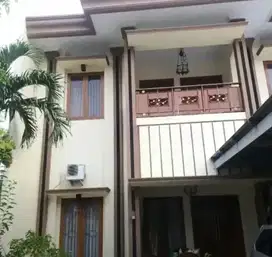JUAL CEPAT MURAH RUMAH SIAP HUNI FASILITAS PRIVATE POOL DI PANCORAN