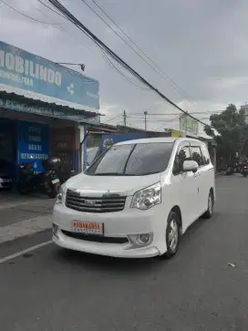 TOYOTA NAV1 MATIC 2013