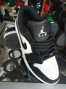 Sepatu Nike jordan