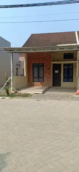 DIOVER CREDIT / DIJUAL PERUMAHAN TAMAN SEPATAN GRANDE MAUK TANGERANG