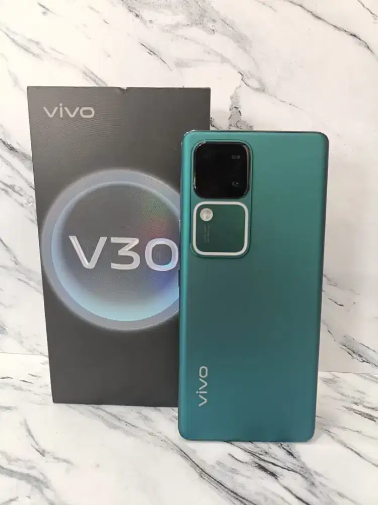 Second vivo v30 5G 8/256 GB