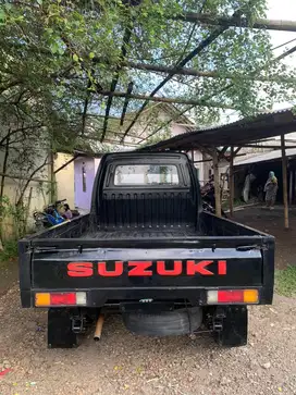 Suzuki Futura 2004 Bensin