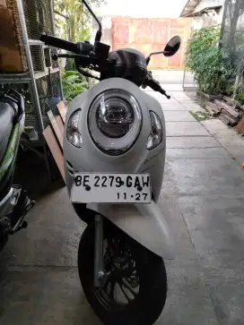 Honda Scoopy Prestige 2022 akhir warna putih