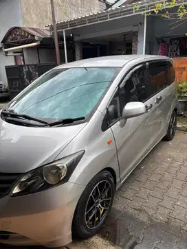 Honda Freed 2011 Bensin