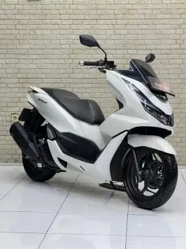 Perfect Condition!!Honda PCX 160cc 2022 White N Kota Mulus-Mustika