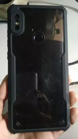 Dijual Xiaomi Redmi note 5 Ram 6GB internal 128GB min  retak kiri atas