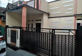 Jual rumah minimalis di pondok ungu permai (KNT)