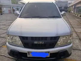 Isuzu Panther LM Manual Diesel 2014