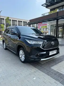 LOW KM 16rb! Toyota Innova Zenix V Modelista Hybrid AT 2023 - Hitam