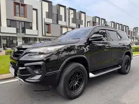 Toyota Fortuner VRZ TRD 2018 – Altitude Black