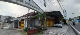 Rumah depan RSA UGM Kronggahan Yogya