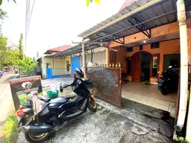 Rumah murah pinggir jalan utama semanggi pasar Kliwon solo