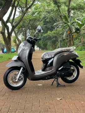 Honda Scoopy Stylist 2018 Grey Barang Bagus