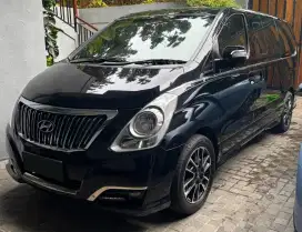 Hyundai H1 Royale bensin at service record