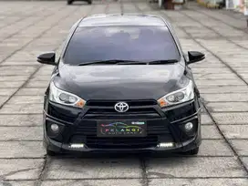FREE KNALPOT !! TOYOTA YARIS 1.5 S TRD 2015 BLACK KM 7x.xxx FULL RECOR