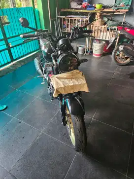 Yamaha XSR 155 lengkap
