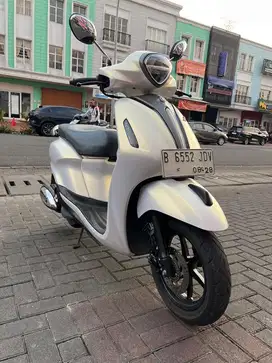 Dijual motor istimewa Yamaha Grand Filano