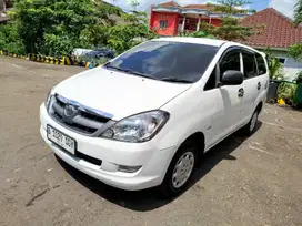 Toyota Kijang Innova 2005 Bensin
