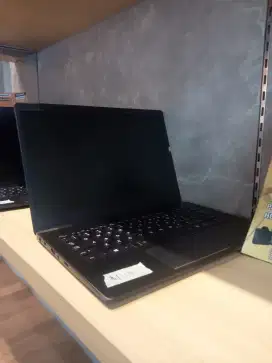 Laptop Toshiba Dynabook G83
