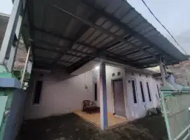 RUMAH DISEWAKAN TAHUNAN