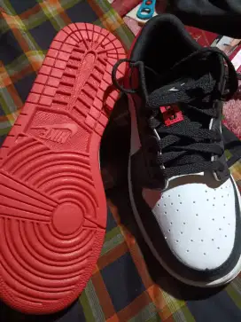 Dijual sepatu snaeker wanita pria