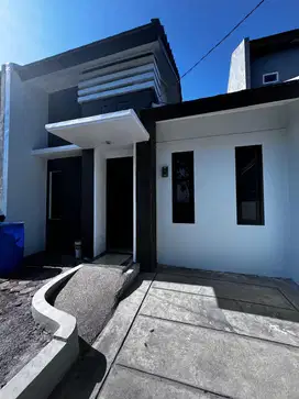 Rumah Nyaman di Pinus Regency Soekarno Hatta