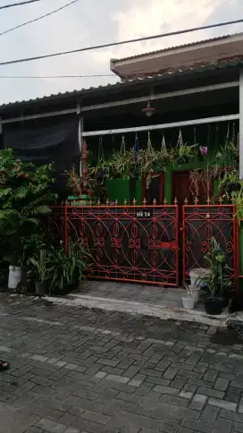 Rumah 2 lantai di villa dago tol