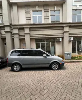 Hyundai Trajet 2000 Bensin