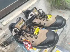 Sepatu Safety Jogger xplore Original