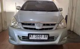 Kijang innova v mt th05
