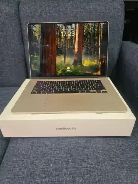 MacBook Air M3 15 inch 24GB 500 GB 2024