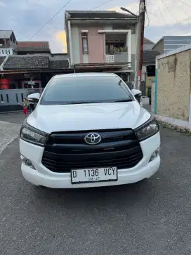 Toyota innova Reborn G 2016 Mt
