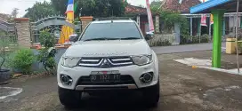 Pajero sport dakar warna putih tahun 2013