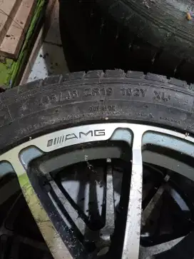 Ban Accelera 245/45ZR19 102Y XL dan Velg AMG Mercedes