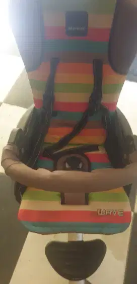 Stroler bayi bekas masih utuh