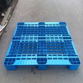 Palet plastik 110x110x15 // pallet plastic second 4ways