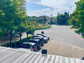Disewakan Rumah Usaha
