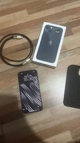 iPhone 13 Basic mitnight