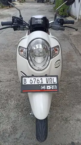 Honda Scoopy donuts tahun 2018 ( pajak baru 8-2026 ).