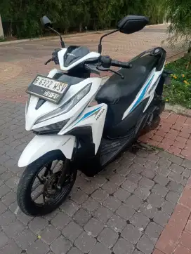 Vario 125 Cbs Led New Putih Glossy