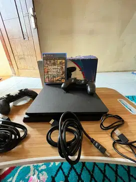 PS4 Slim 1TB Lengkap dus , 2 stik Bonus BD GTA 5