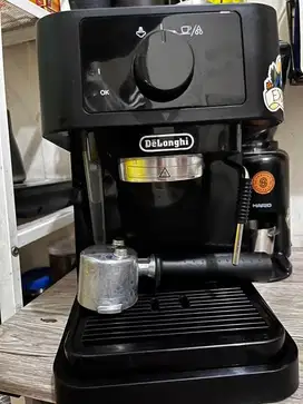 Mesin Kopi espresso merk Delonghi Stilosa