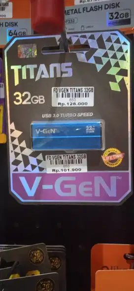 FD VGEN TITANS 32GB