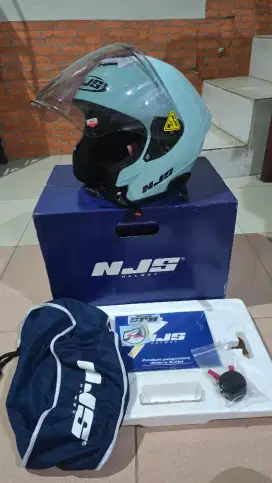 Helm NJS Kairoz size L fullset like new