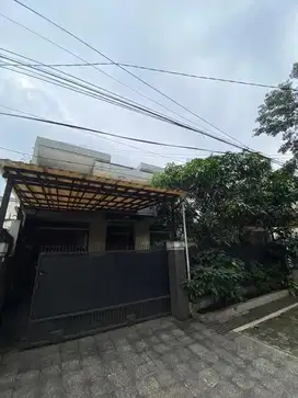 Rumah Minimalis di Tengah Kota Jl Burangrang Buah batu