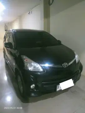 Toyota Avanza Veloz 1.5 Automatic tahun 2012