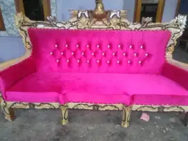 Kursi tamu dan kursi mkan . servissofa