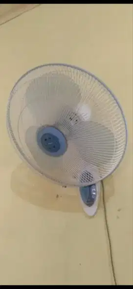 Di jual kipas dinding Miyako murah aja