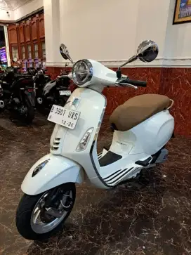 VESPA PRIMAVERA CASH KREDIT  /GARANSI MESIN DAN FREE SERVICE 6X